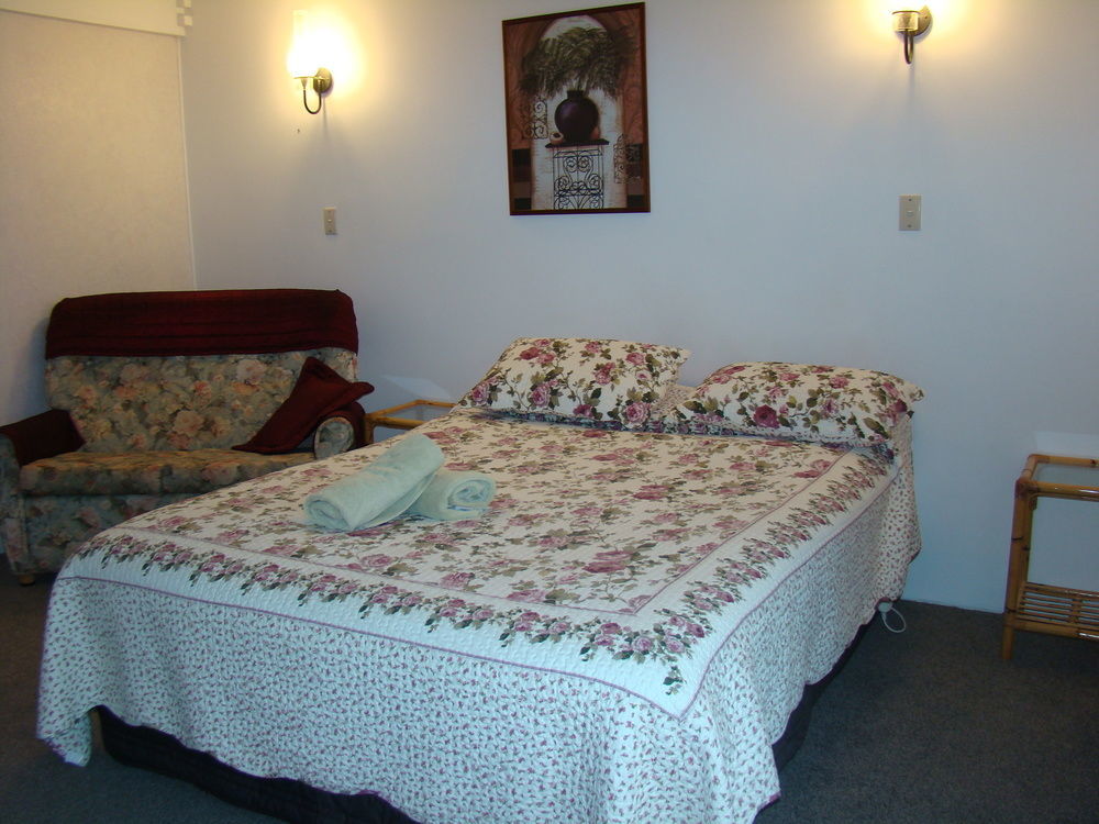 Avalon Motel Thames - Wenzel Motels Екстериор снимка