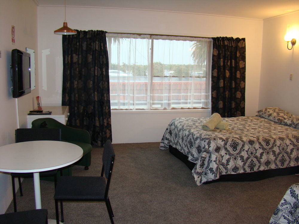 Avalon Motel Thames - Wenzel Motels Екстериор снимка